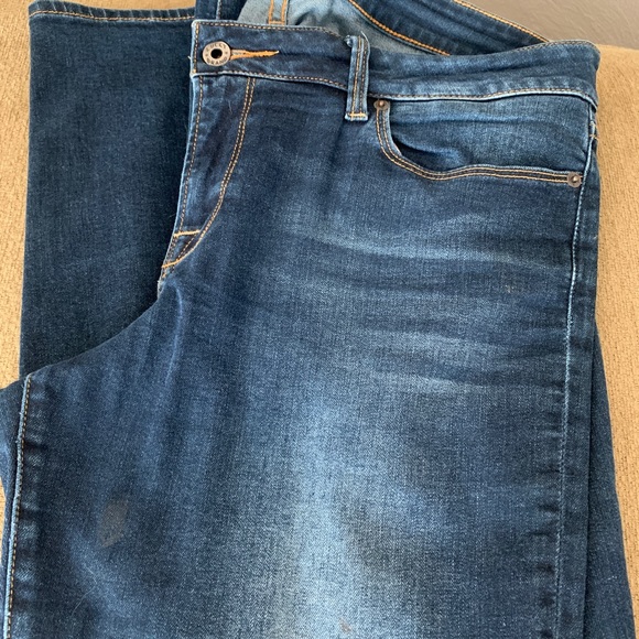 14/32 Lucky Brand Skinny Jeans - Picture 2 of 6